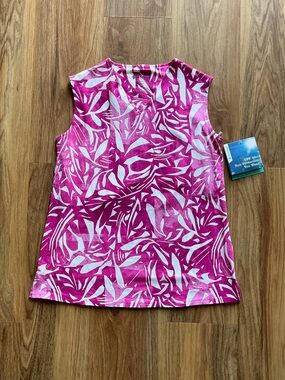 Coolibar Pink and White Abstract V-Neck Short Sleeve Tunic Top